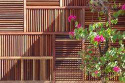 Создание фасада с отходов древесины для естественной вентиляции